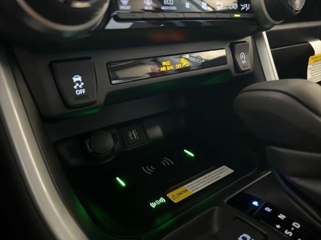 Photo of 2025 Magnetic Gray Metallic Toyota RAV4