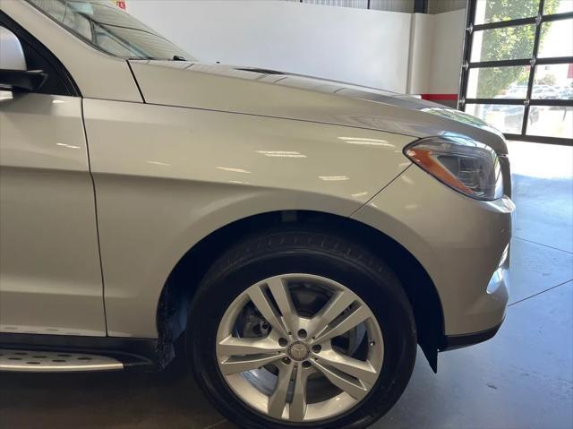 Photo of 2013 Silver Mercedes-Benz M-Class
