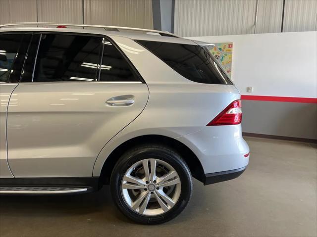 Photo of 2013 Silver Mercedes-Benz M-Class