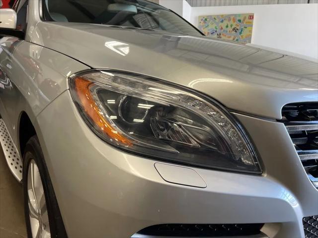 Photo of 2013 Silver Mercedes-Benz M-Class