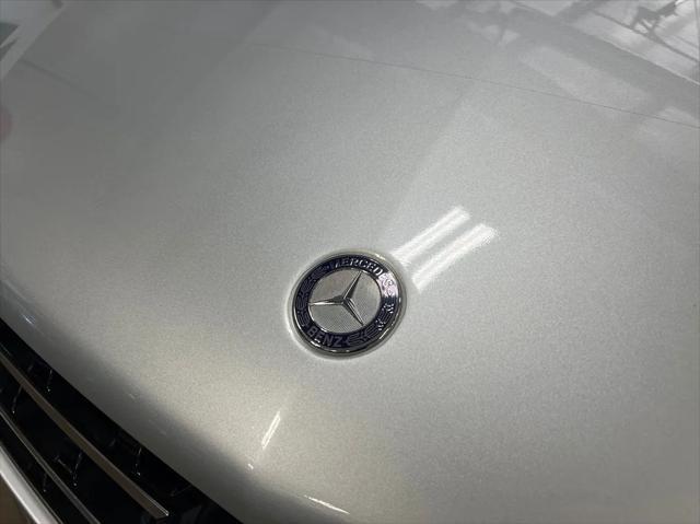Photo of 2013 Silver Mercedes-Benz M-Class