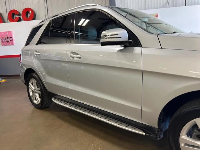 Photo of 2013 Silver Mercedes-Benz M-Class