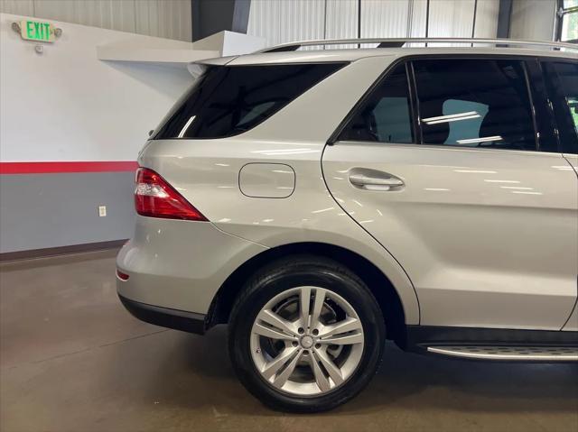 Photo of 2013 Silver Mercedes-Benz M-Class
