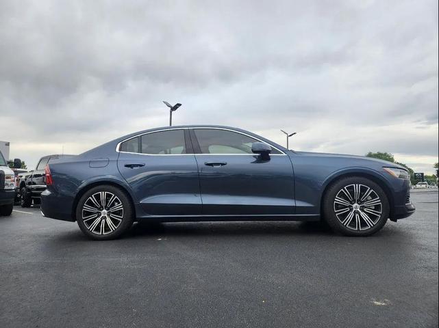 Photo of 2021 Denim Blue Metallic Volvo S60 Recharge Plug-In Hybrid