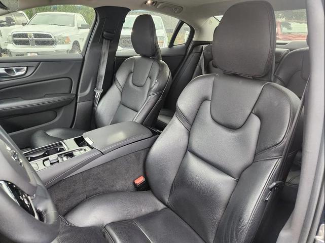 Photo of 2021 Denim Blue Metallic Volvo S60 Recharge Plug-In Hybrid