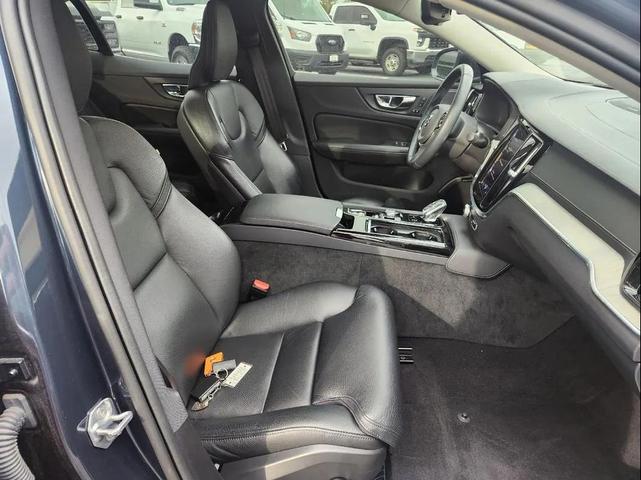 Photo of 2021 Denim Blue Metallic Volvo S60 Recharge Plug-In Hybrid