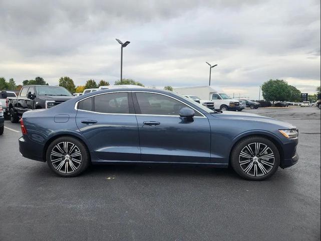 Photo of 2021 Denim Blue Metallic Volvo S60 Recharge Plug-In Hybrid
