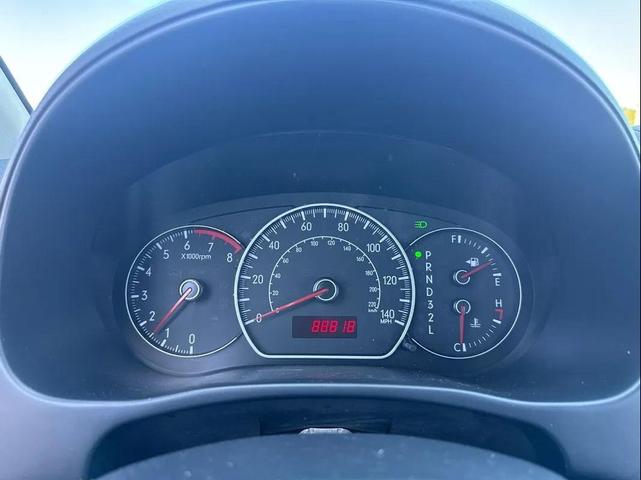 Photo of 2008 Quicksilver Metallic Suzuki SX4
