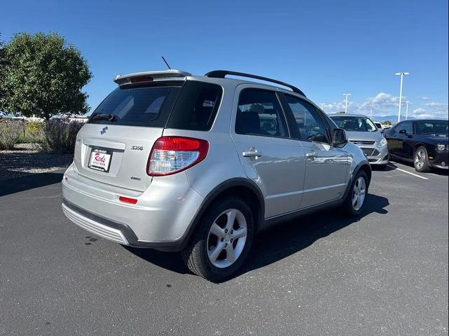 Photo of 2008 Quicksilver Metallic Suzuki SX4