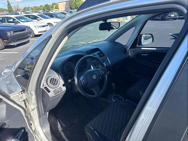 Photo of 2008 Quicksilver Metallic Suzuki SX4