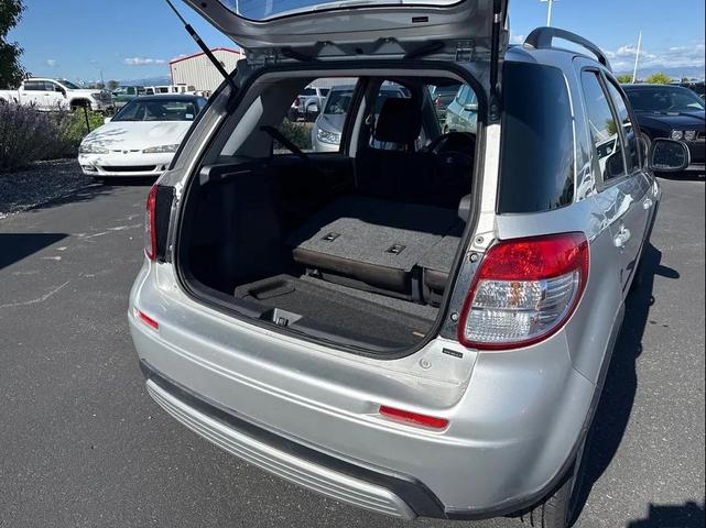 Photo of 2008 Quicksilver Metallic Suzuki SX4