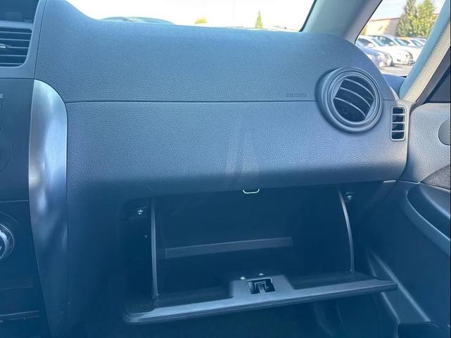 Photo of 2008 Quicksilver Metallic Suzuki SX4