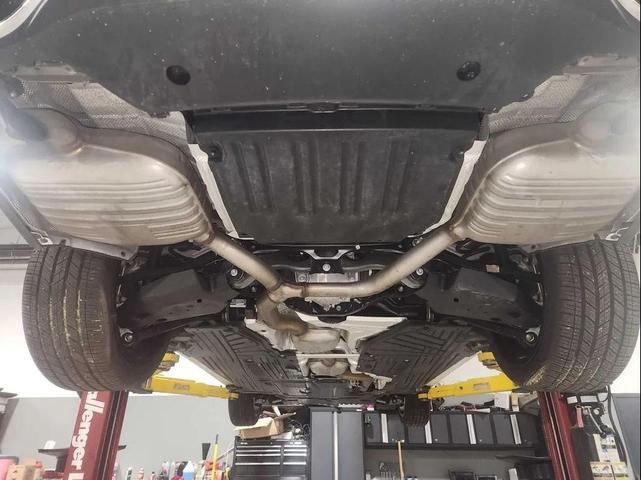 Photo of 2025 Off white Mercedes-Benz C-Class