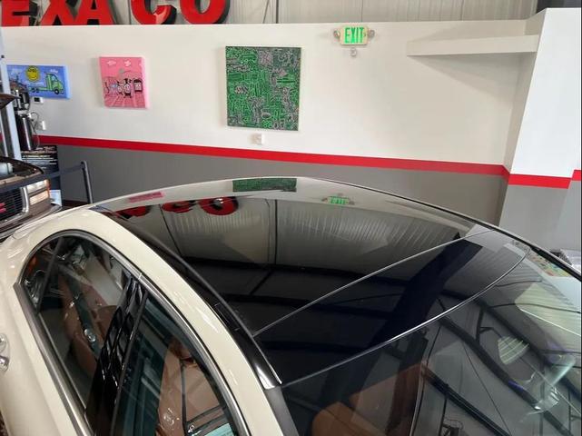 Photo of 2025 Off white Mercedes-Benz C-Class