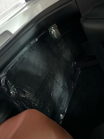 Photo of 2025 Off white Mercedes-Benz C-Class