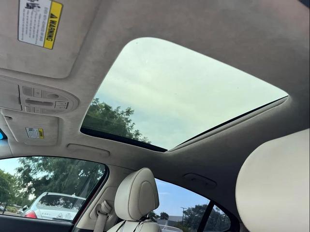 Photo of 2021 Havana Red Genesis G70