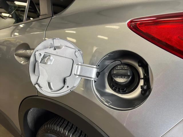 Photo of 2014 Liquid Silver Metallic Mazda CX-5
