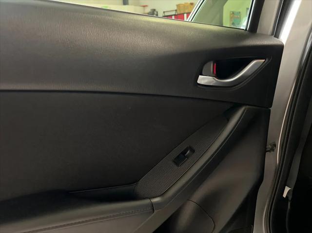 Photo of 2014 Liquid Silver Metallic Mazda CX-5