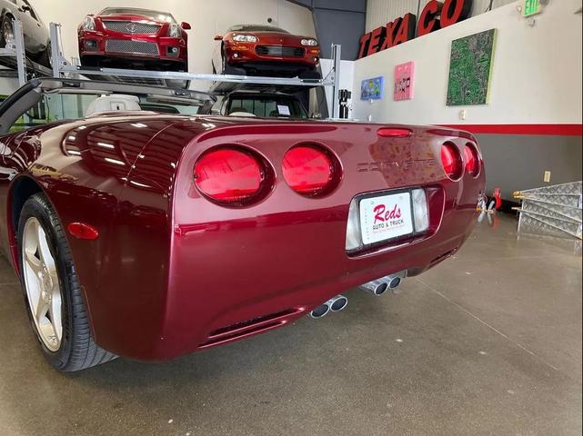 Photo of 2003 50th Anniversary Red Chevrolet Corvette