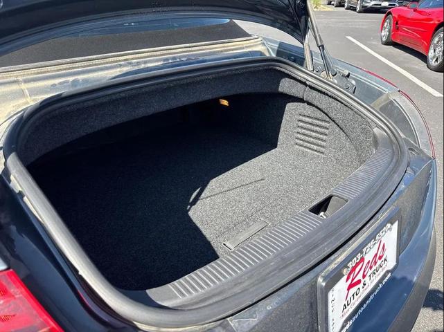 Photo of 2009 Brilliant Black/Black Roof Audi TT