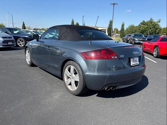 Photo of 2009 Brilliant Black/Black Roof Audi TT