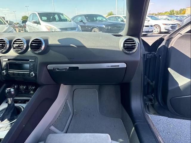 Photo of 2009 Brilliant Black/Black Roof Audi TT
