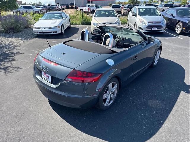 Photo of 2009 Brilliant Black/Black Roof Audi TT