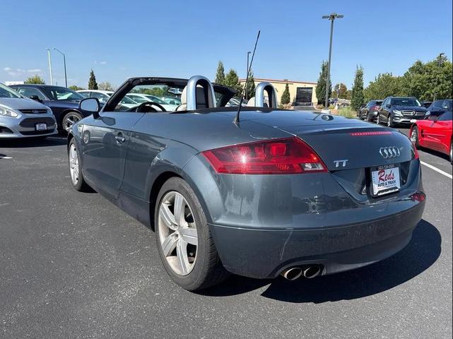 Photo of 2009 Brilliant Black/Black Roof Audi TT