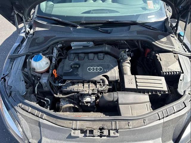 Photo of 2009 Brilliant Black/Black Roof Audi TT