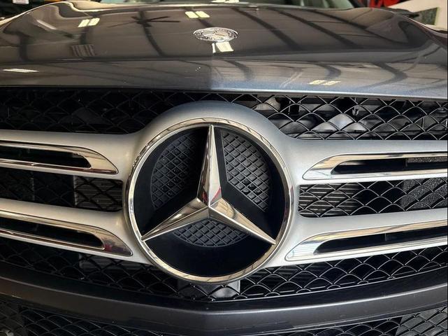 Photo of 2016 Steel Gray Metallic Mercedes-Benz GLE-Class