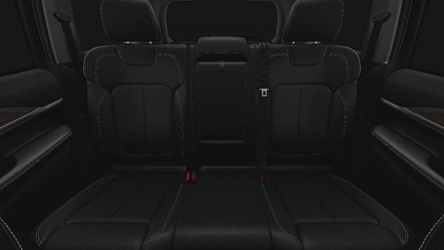 Photo of 2025 Gray Jeep Grand Cherokee