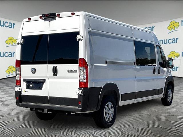 Photo of 2025 White RAM ProMaster 2500
