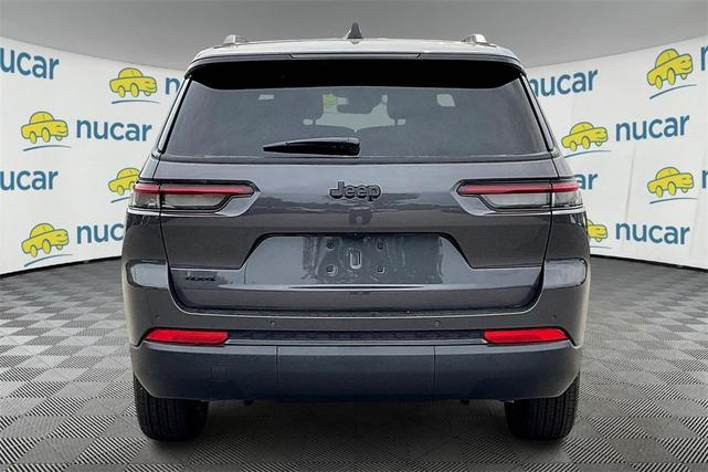 Photo of 2025 Gray Jeep Grand Cherokee L