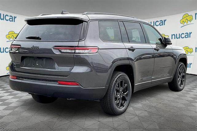 Photo of 2025 Gray Jeep Grand Cherokee L