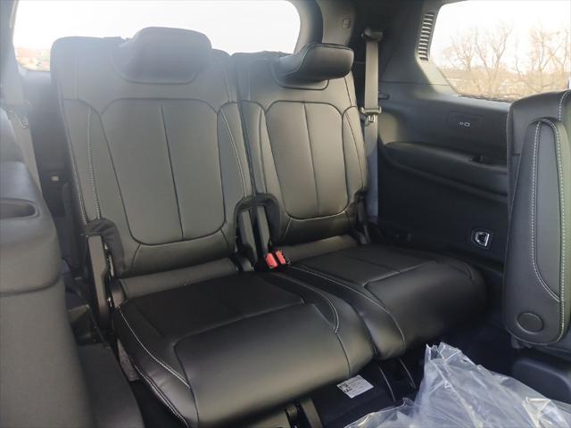 Photo of 2025 Gray Jeep Grand Cherokee L
