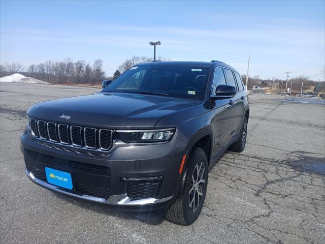 Photo of 2025 Gray Jeep Grand Cherokee L