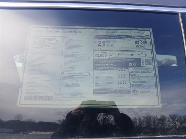Photo of 2025 Gray Jeep Grand Cherokee L