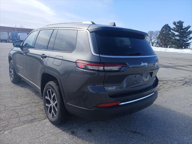 Photo of 2025 Gray Jeep Grand Cherokee L