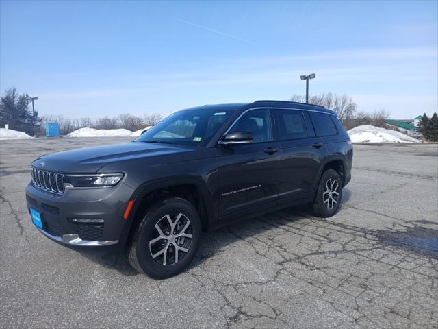 Photo of 2025 Gray Jeep Grand Cherokee L