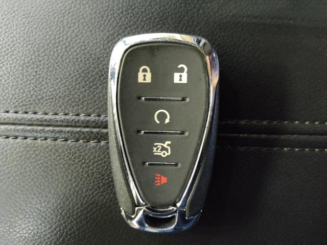 Photo of 2024 Summit White Chevrolet Malibu