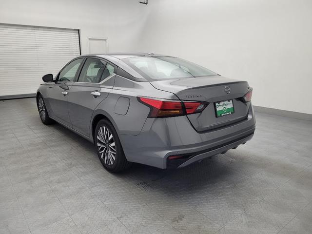 Photo of 2023 Gun Metallic Nissan Altima