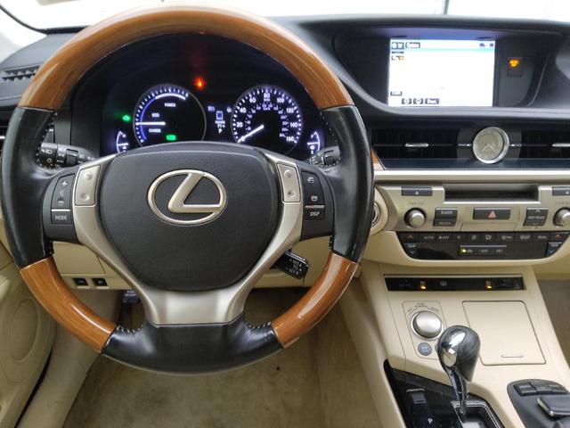 Photo of 2015 Deep Sea Mica Lexus ES 300h