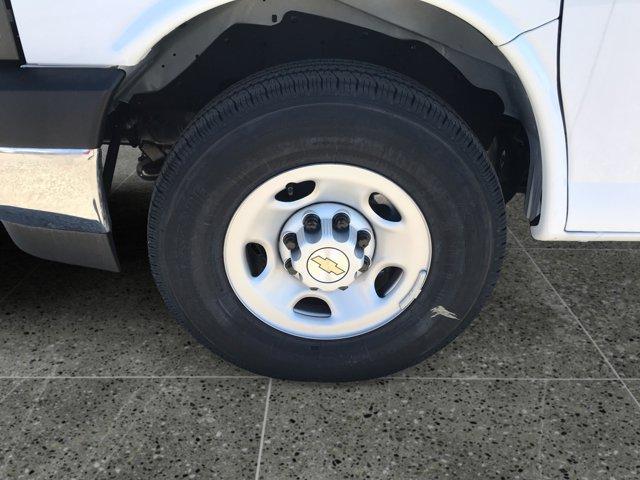 Photo of 2025 Summit White Chevrolet Express 2500