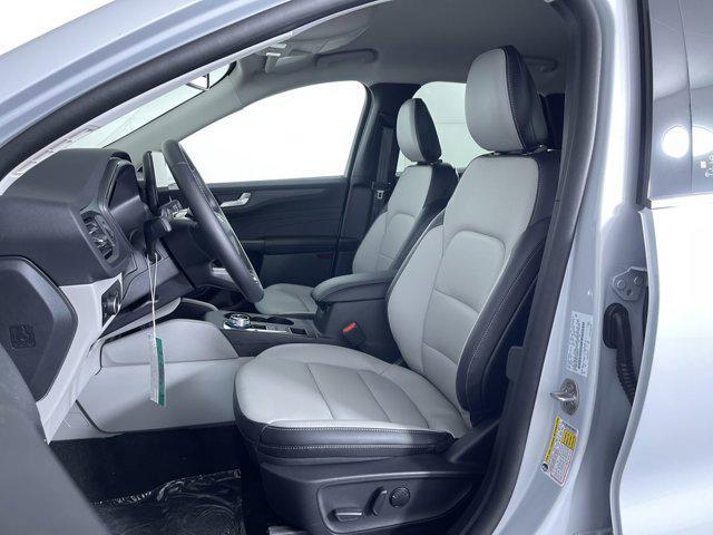 Photo of 2026 SPACE SILVER METALLIC Ford Escape