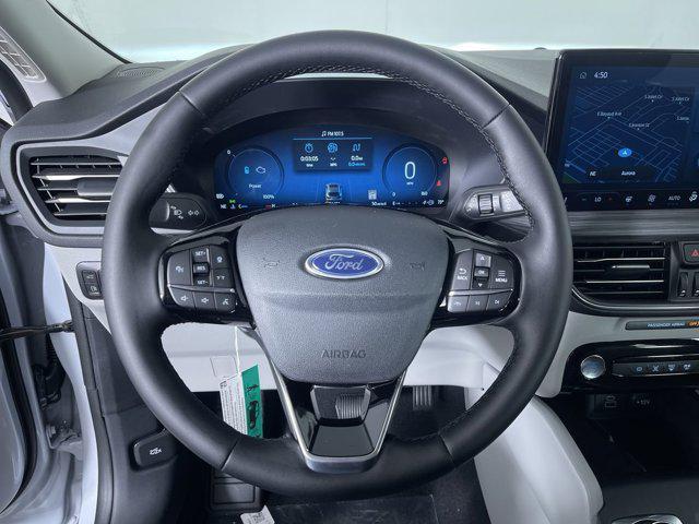 Photo of 2026 SPACE SILVER METALLIC Ford Escape