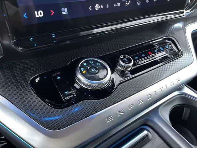 Photo of 2025 Agate Black Metallic Ford Expedition Max