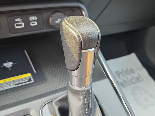 Photo of 2023 Lunar Silver Metallic Honda CR-V