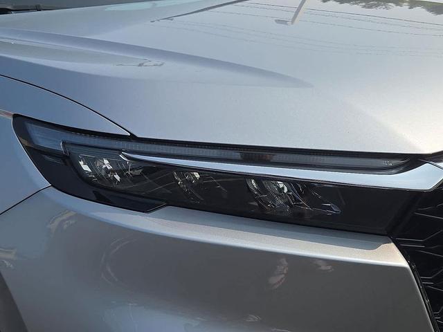 Photo of 2023 Lunar Silver Metallic Honda CR-V