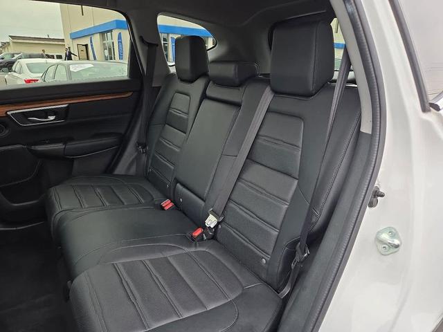 Photo of 2022 Platinum White Pearl Honda CR-V
