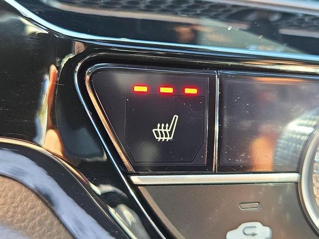 Photo of 2022 Platinum White Pearl Honda Civic